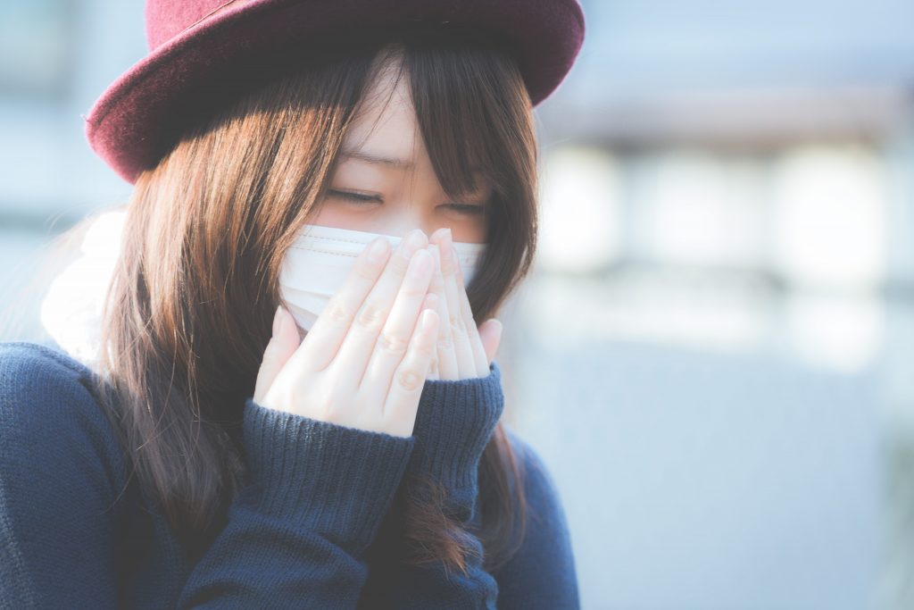 鼻が詰まって頭がボー丨花粉症到来の前に治しておくことが出来ます