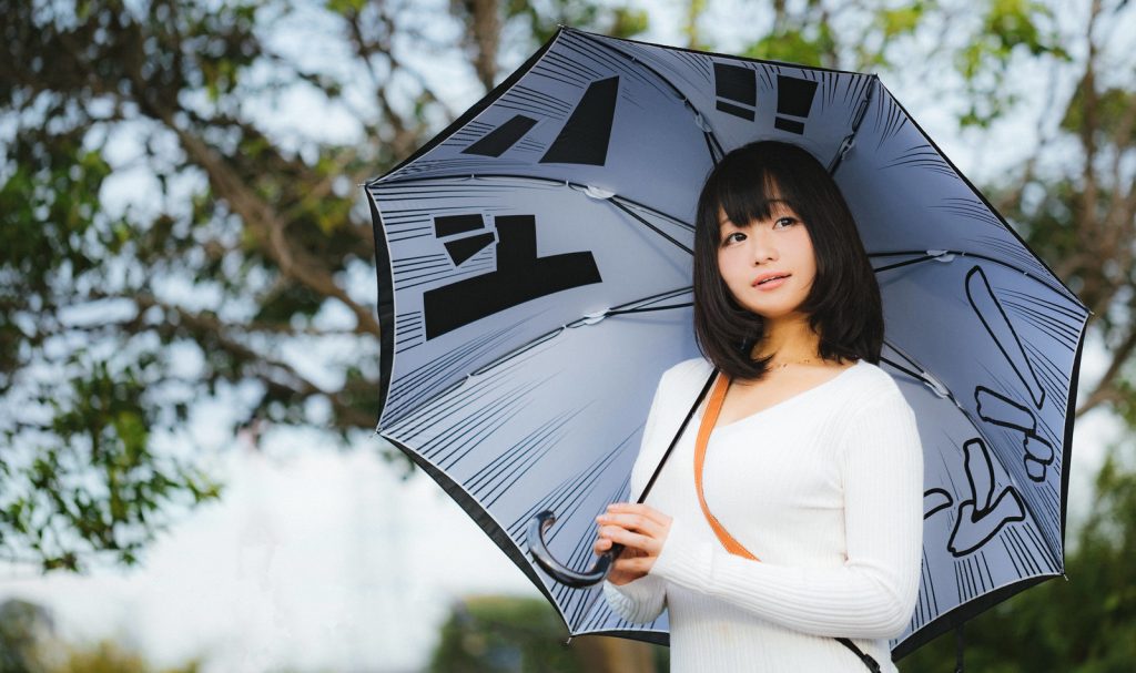 雨の日に腰が痛い│雨で不調となる原因とは